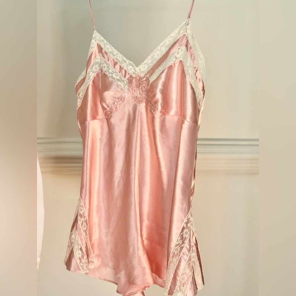 VS Gold Label Romper EUC